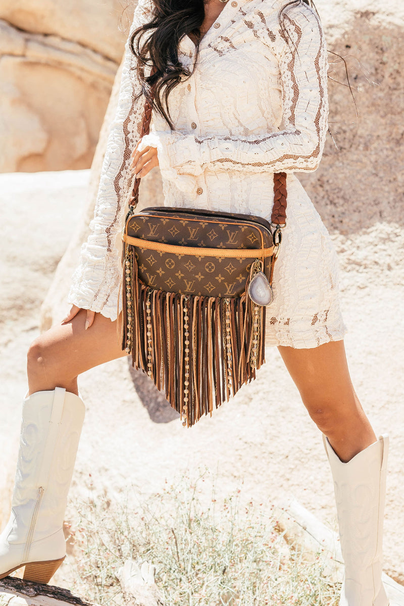 Riviera - Compact Shoulder Bag with Boho Fringe, Authentic Vintage Chocolate / 47 Crossbody Style Strap