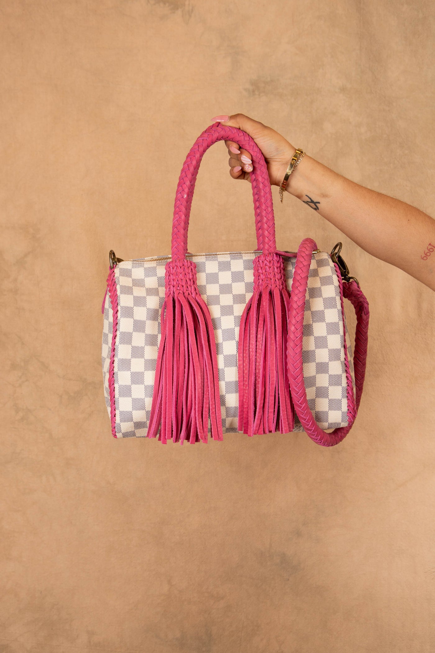 Icon Blanca- Fuchsia