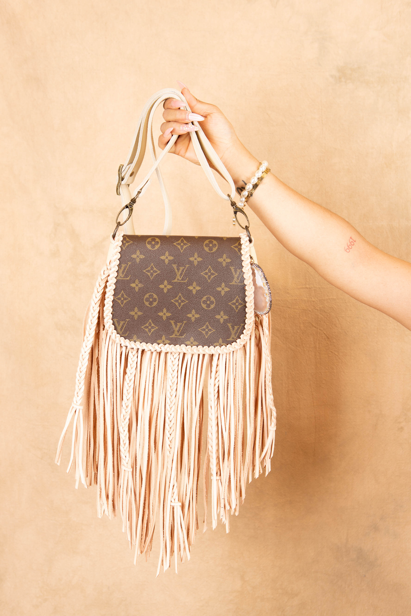LV Journey Vachetta