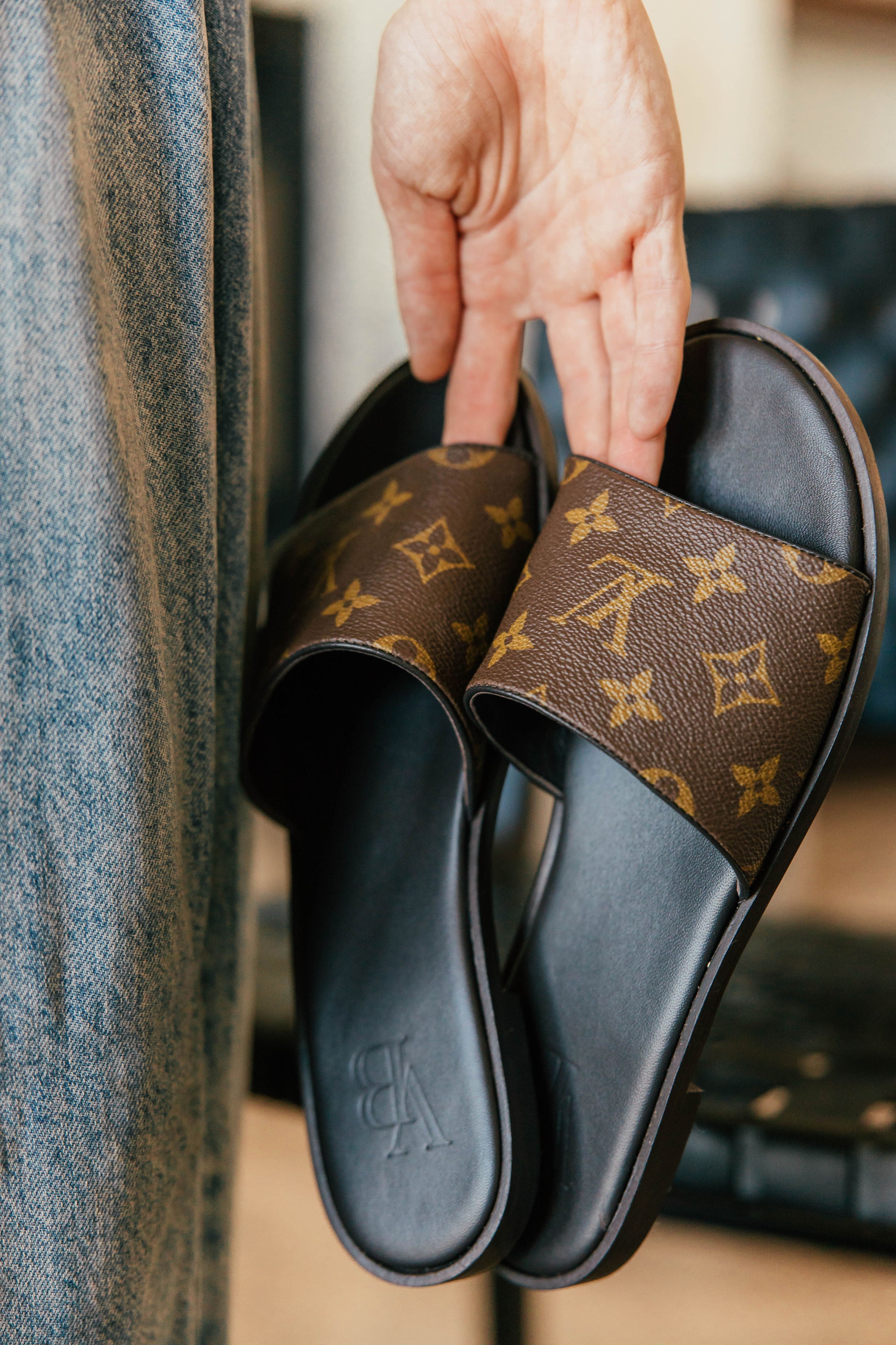 LV Sandal Flats – Vintage Boho Bags