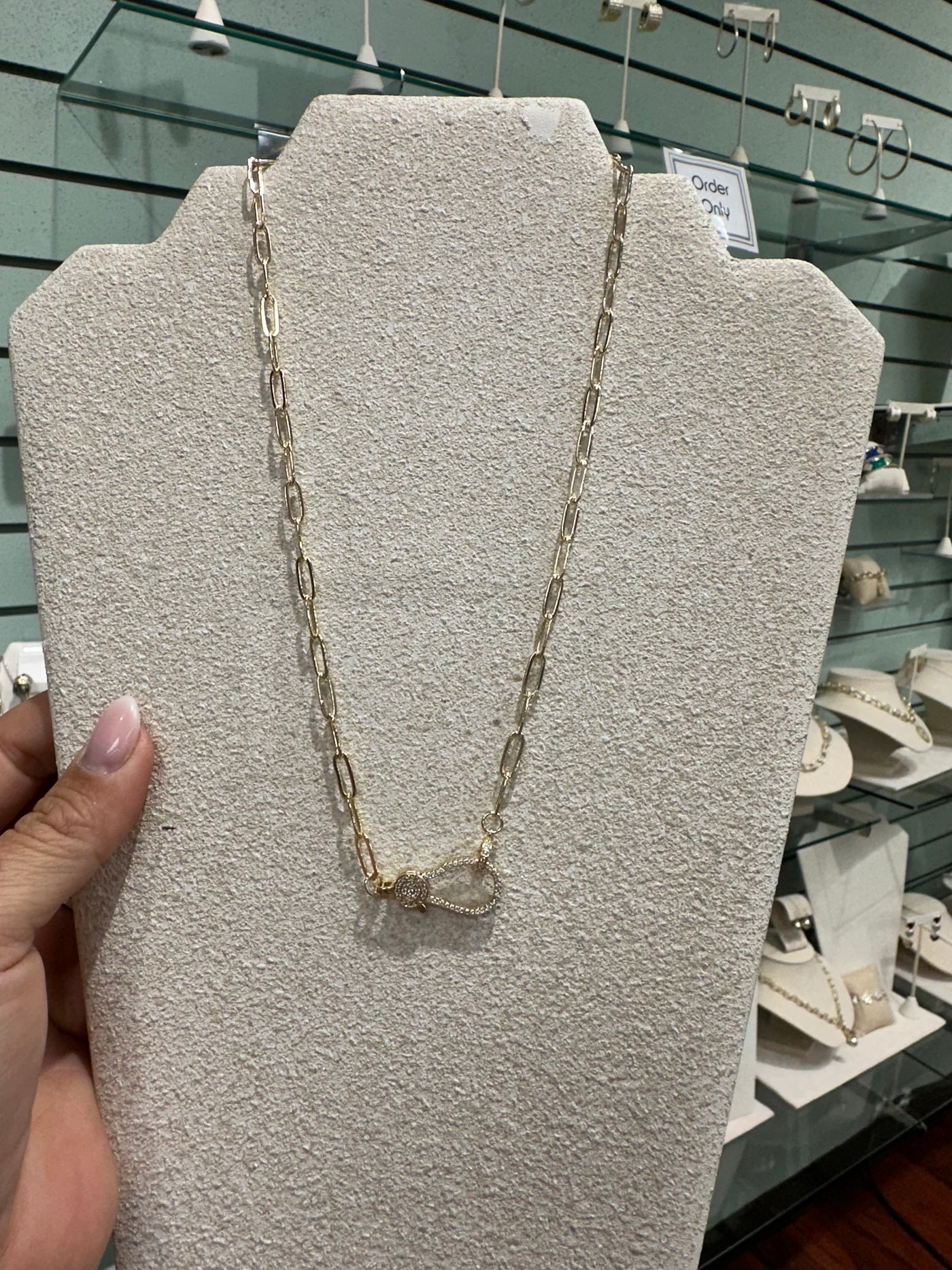 Pavé Luxe Chain Necklace