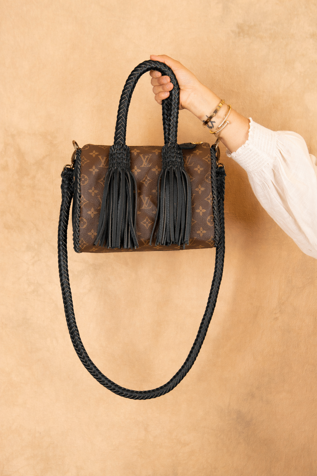 Color: Black