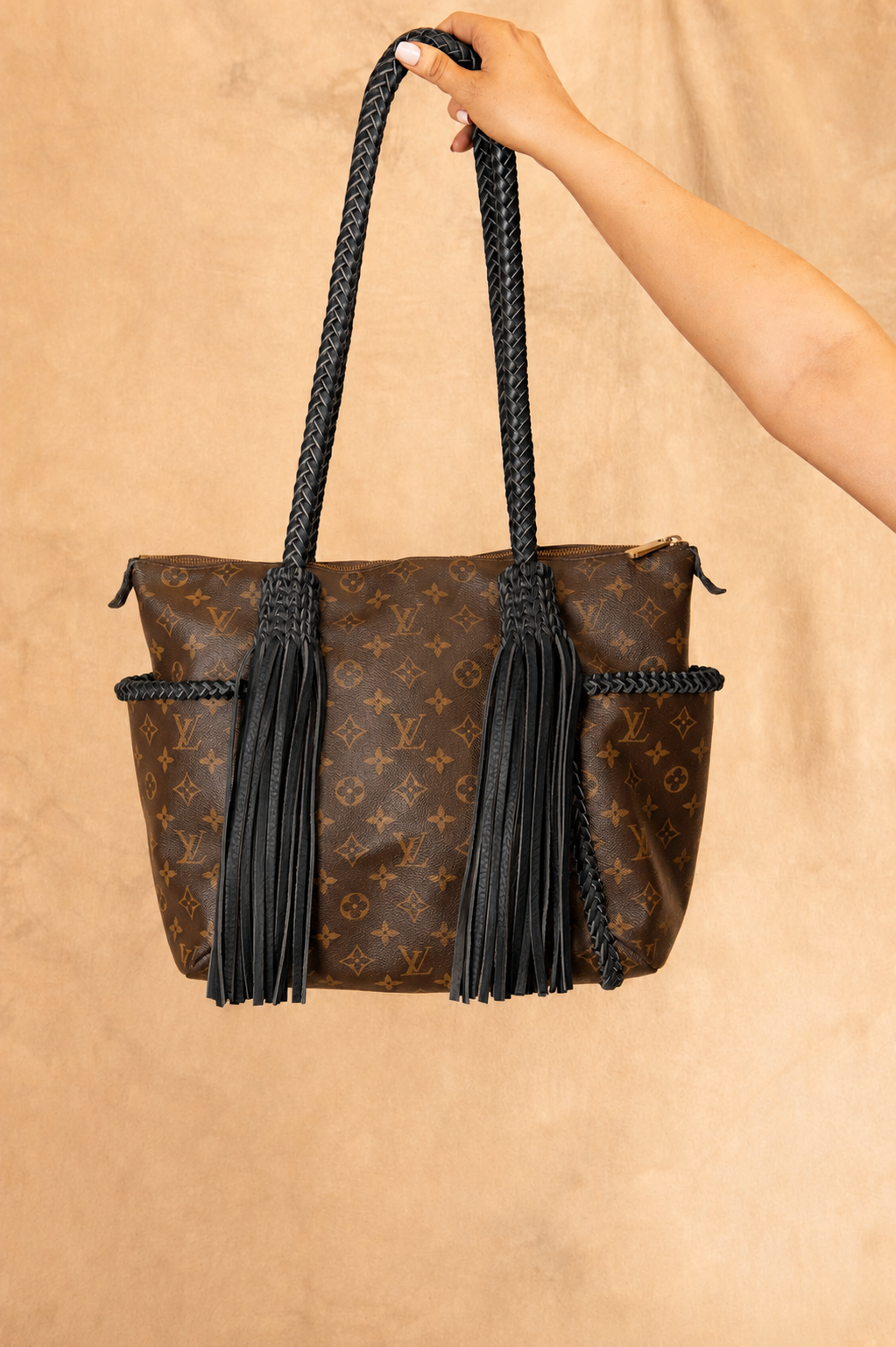 Color: Black