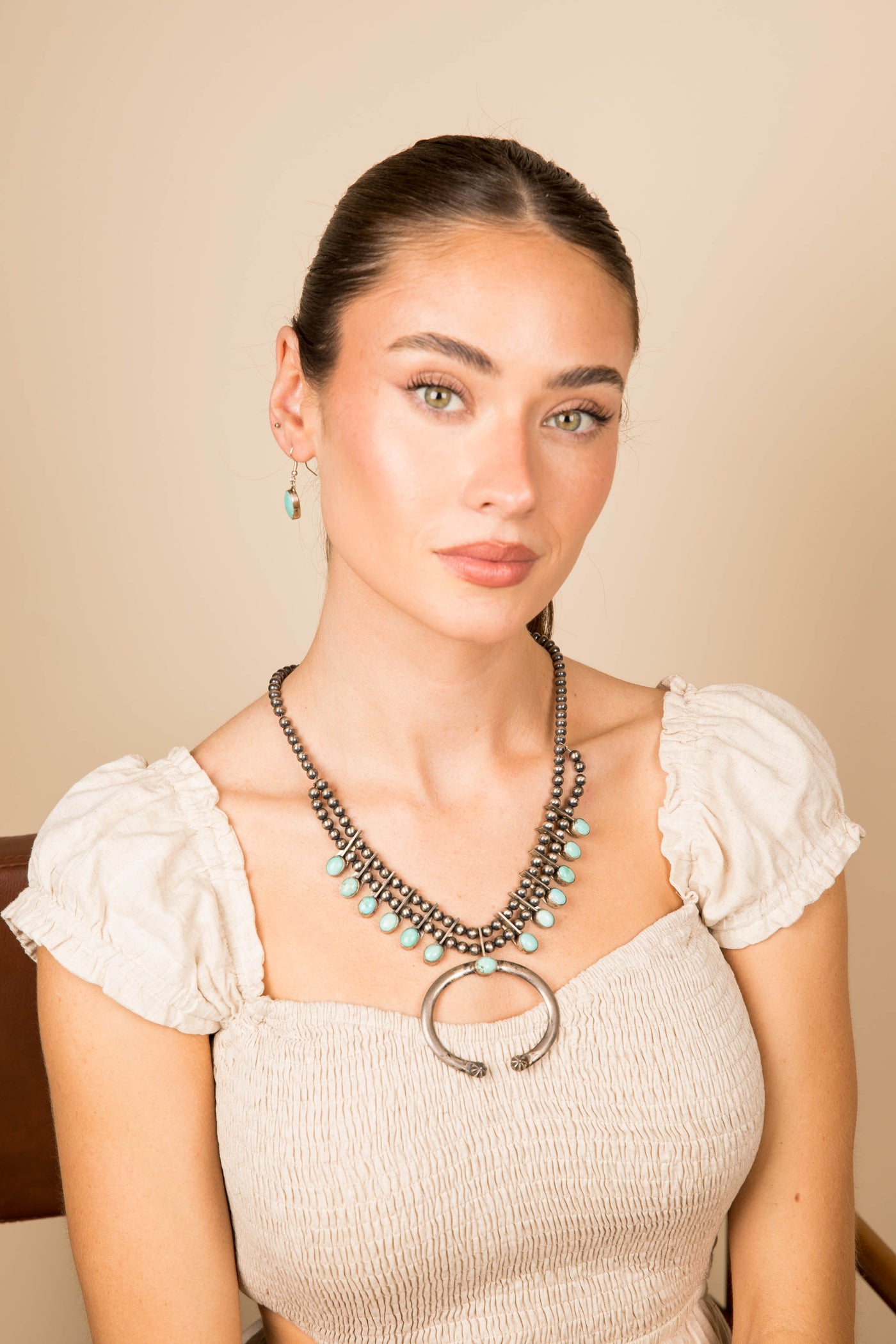 Navajo Handmade Kingman Turquoise Necklace