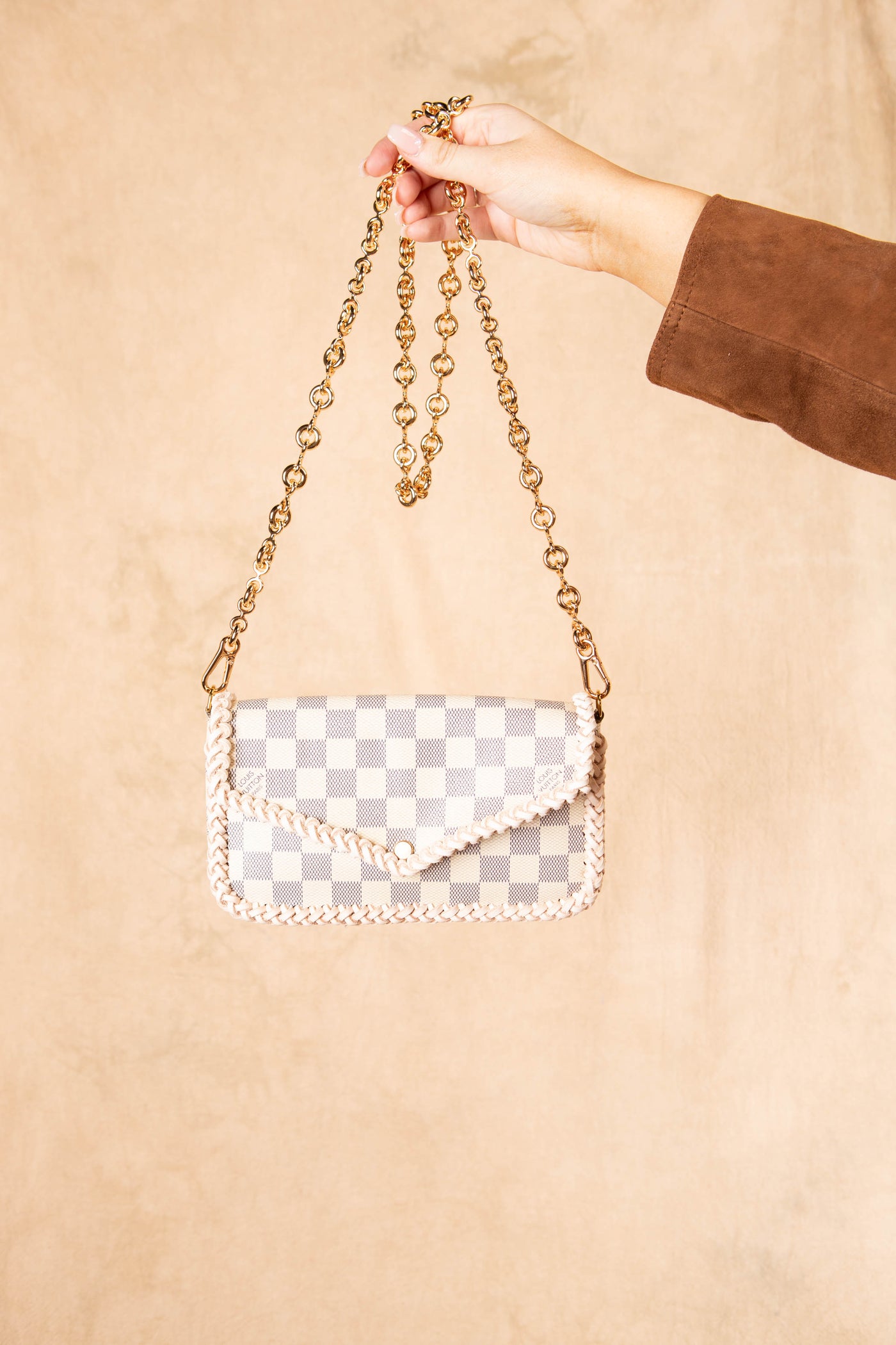 Capri Pochette