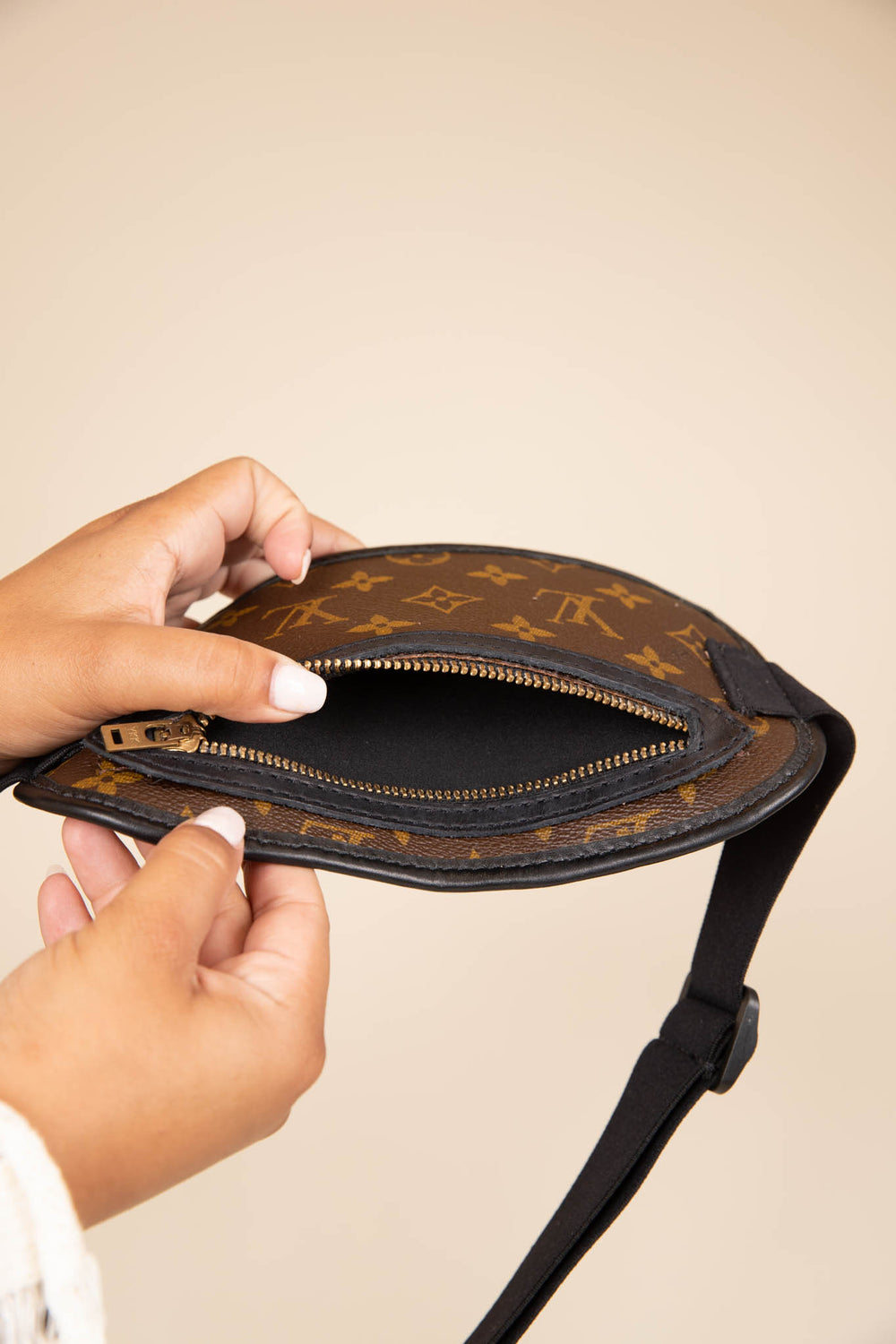 LV Fanny Pack 1.0 – Vintage Boho Bags