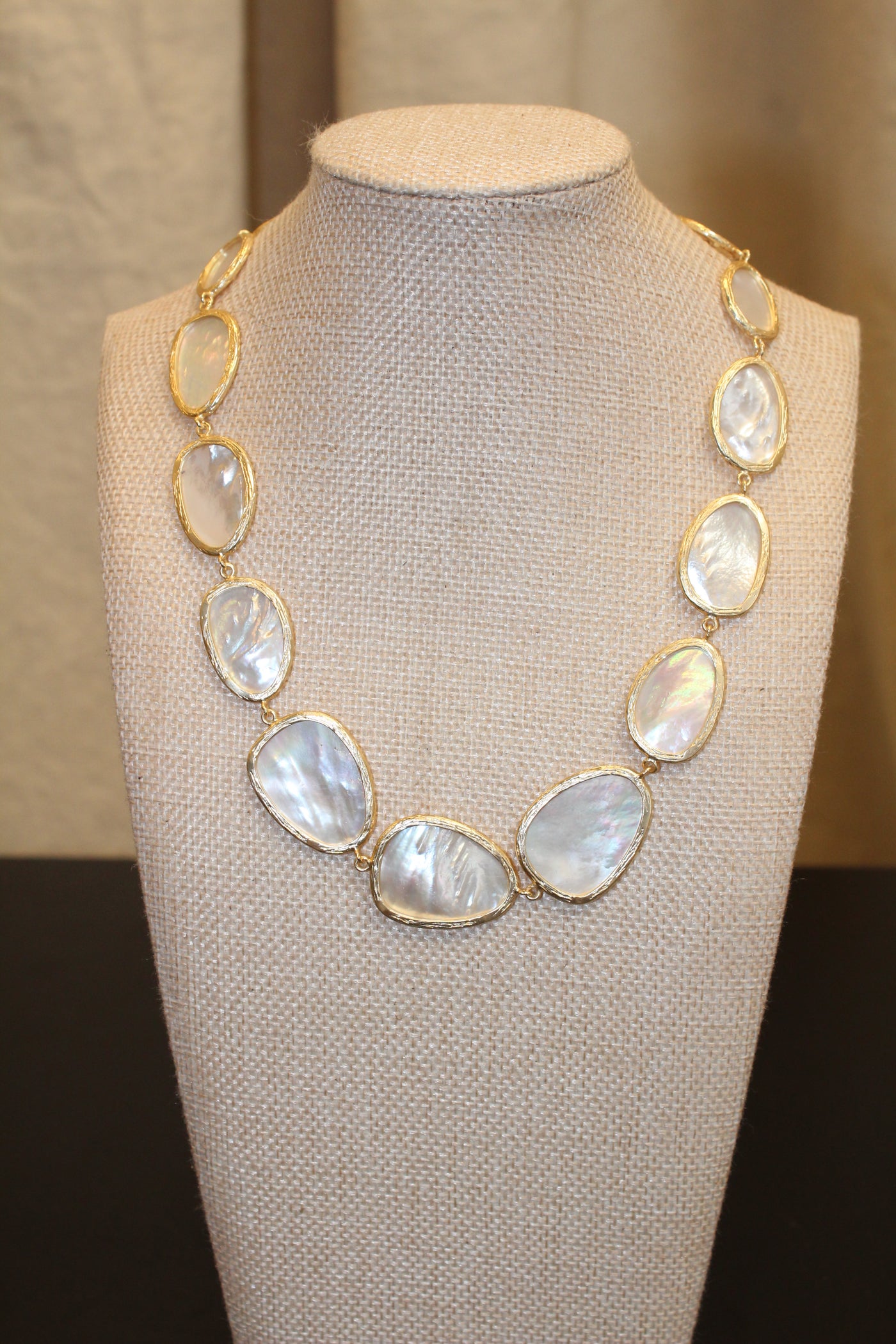 Pearlhaze Necklace
