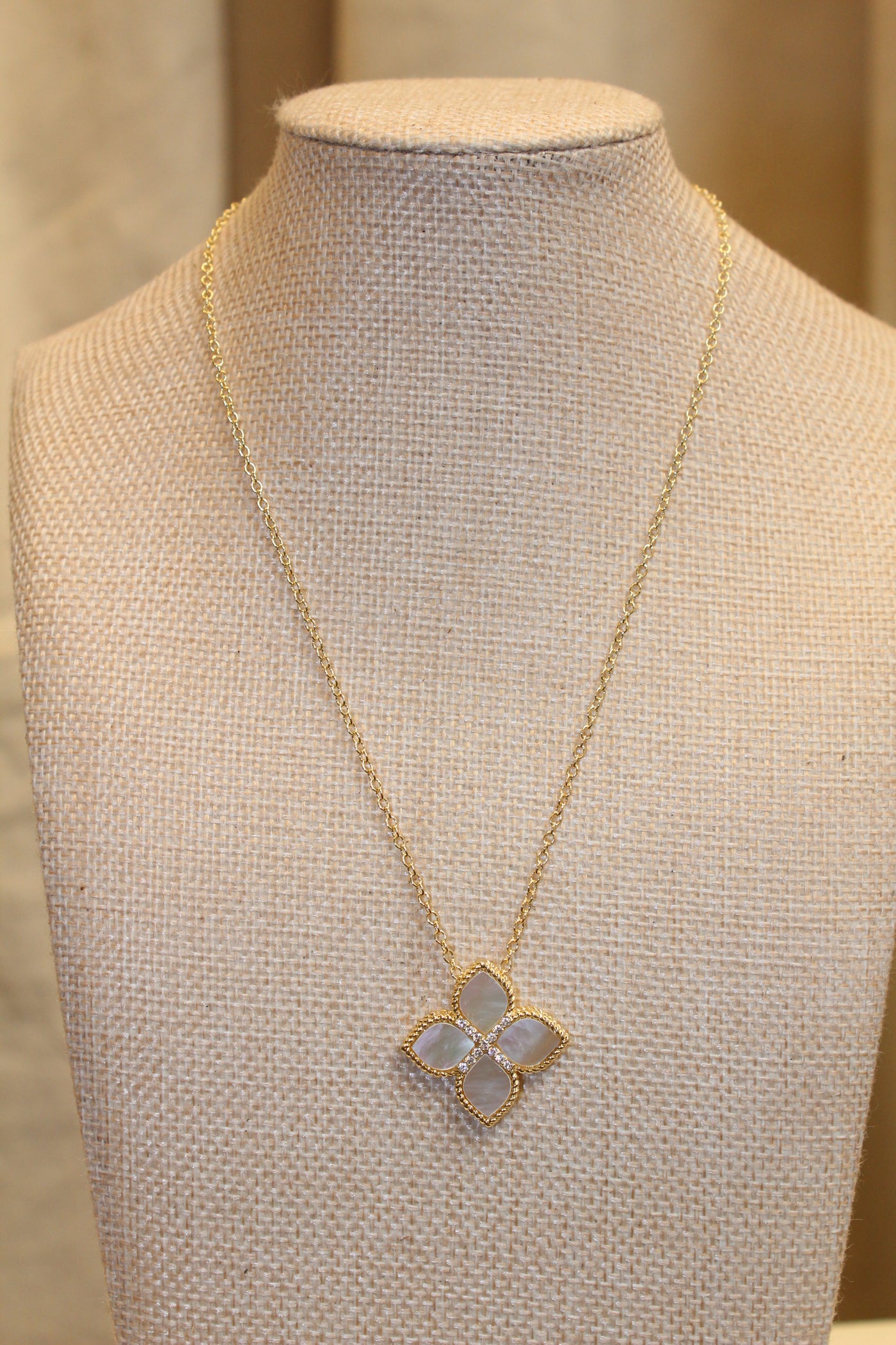 Pearl Bloom Necklace