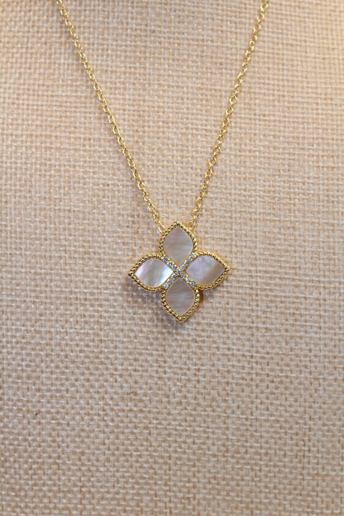 Pearl Bloom Necklace