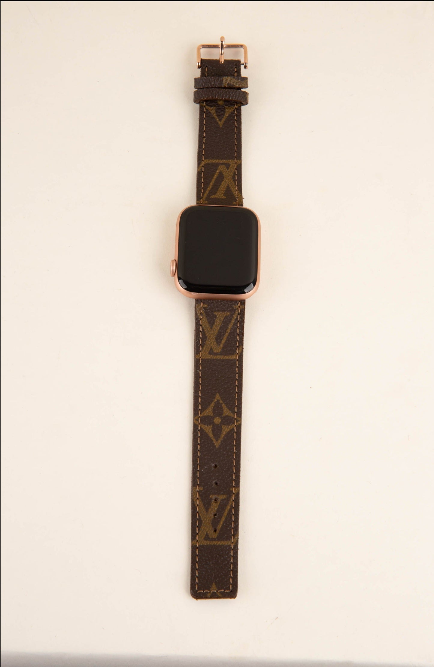 
                  
                    LV Watch-Band
                  
                