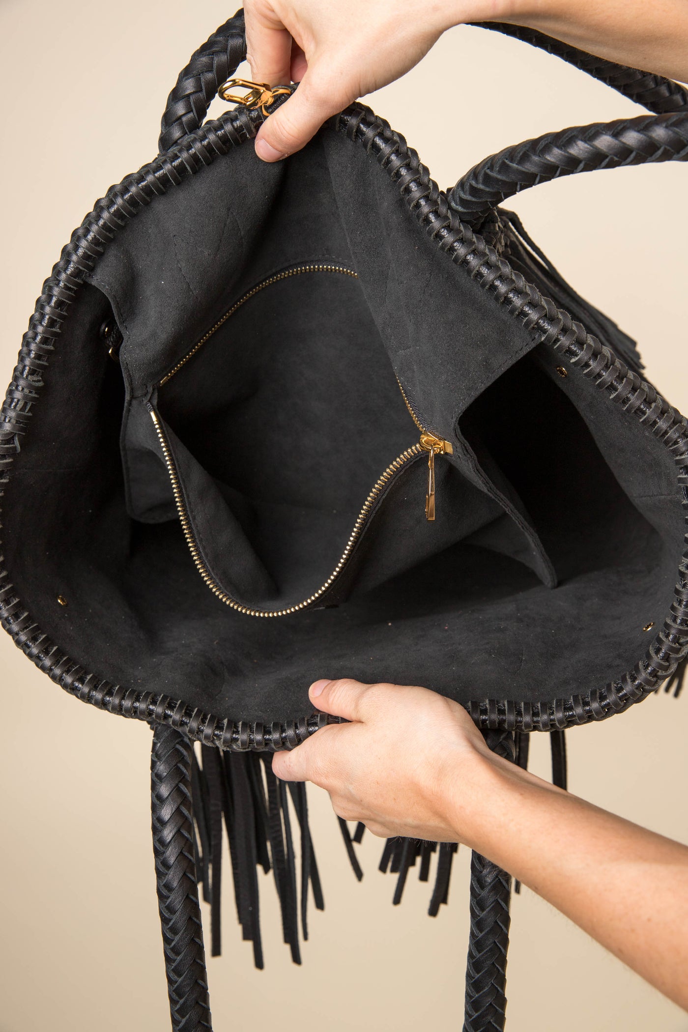 Cream & Black Empreinte Voyager