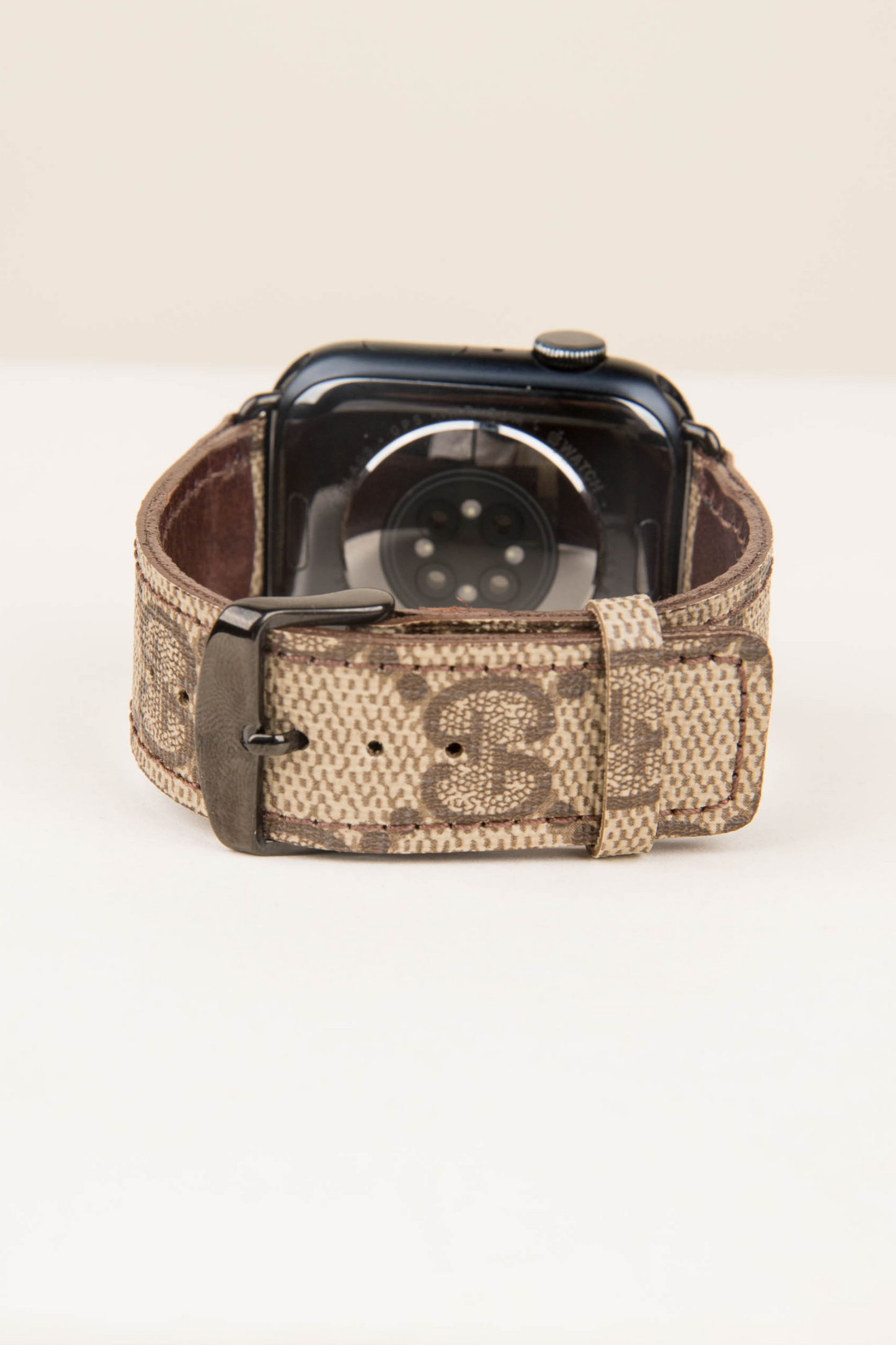 Gucci top watch belt