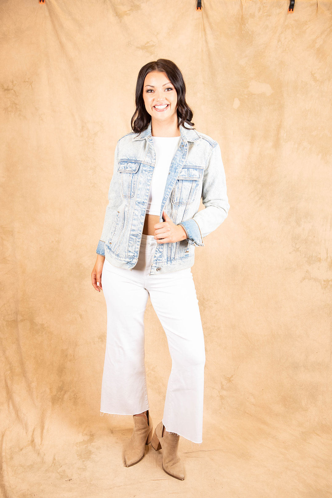 Outfit #09 Abercrombie and Fitch Jean Jacket