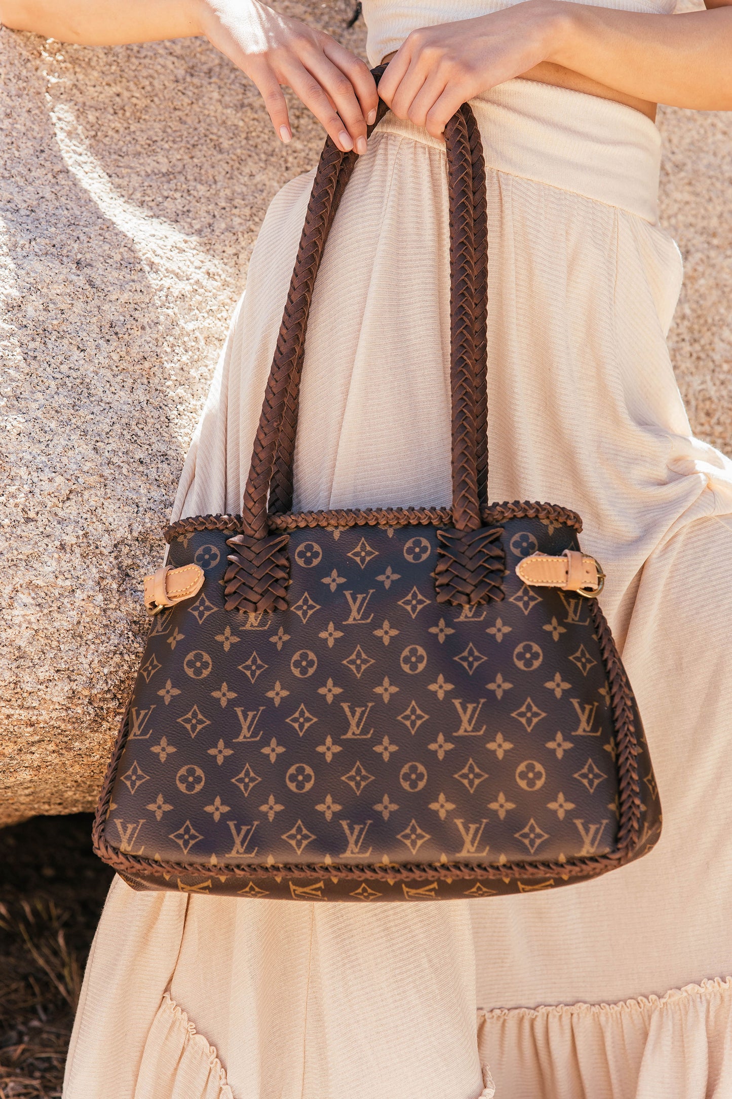 Louis Vuitton Batignolles Horizontal Monogram Tote Shoulder Bag